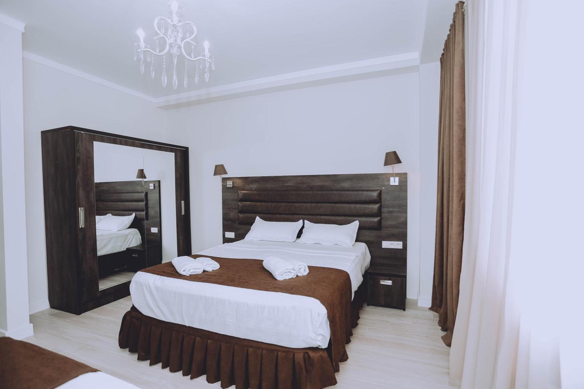 Royal Medis Hotel Batumi Exterior foto